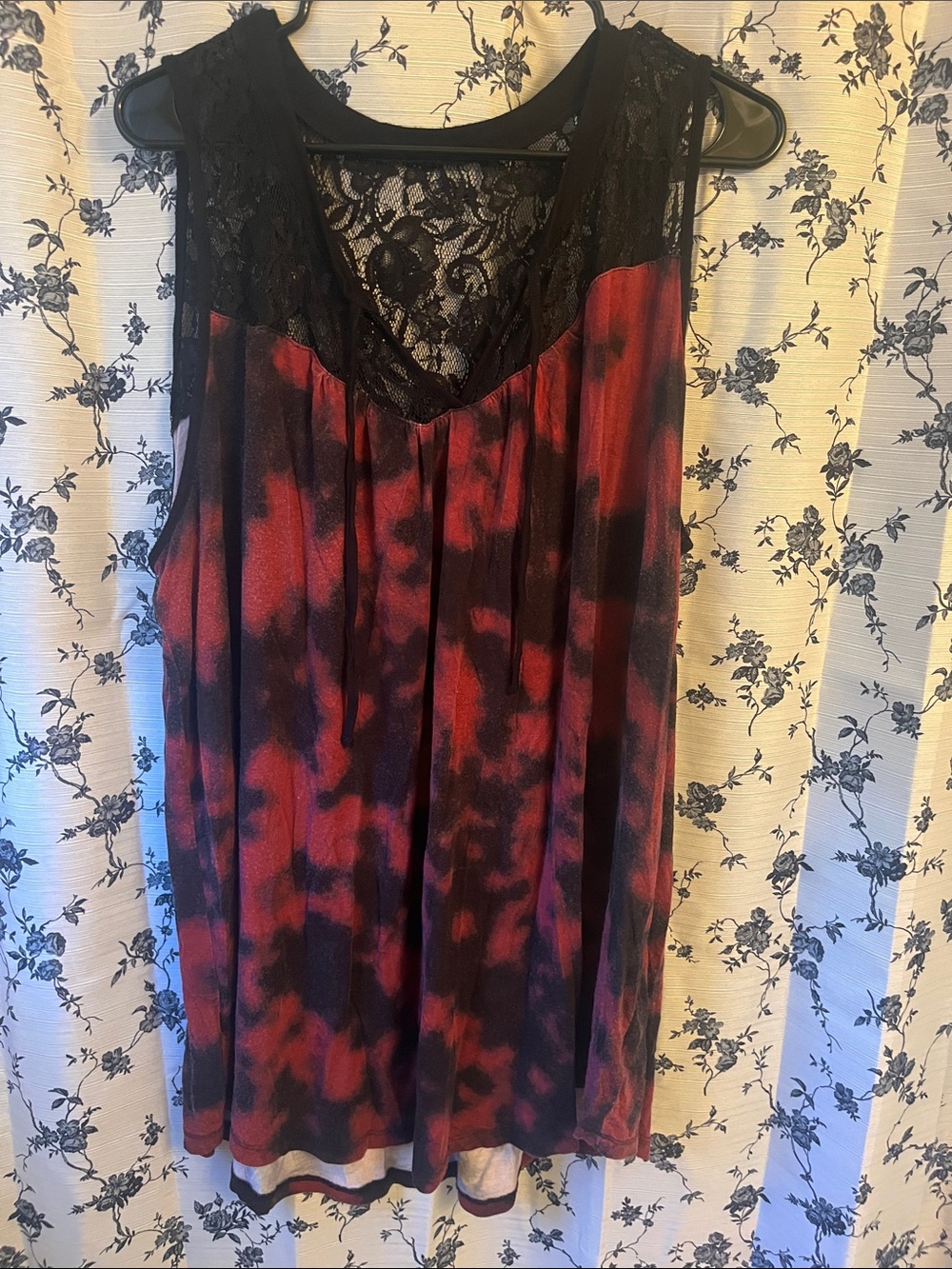 Torrid Super Soft Wine Tie Dye Lace Swing Tank - Picture 3 of 6